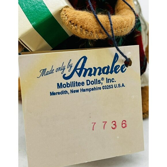 Annalee Christmas Mouse Gift 6 inch Vintage 1996 Green Bow Closed Eyes Mouth - Picture 5 of 14